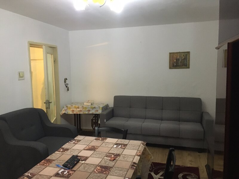 Brancoveanu Vanzare Garsoniera Bloc Mixt